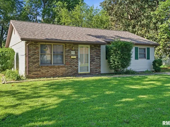 1303 W Prairie St, Marion, IL 62959
