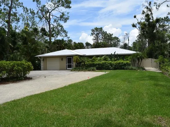 6120 English Oaks Ln, Naples, FL 34119