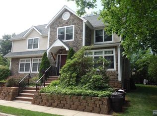 108 Wilbur Rd, Bergenfield, NJ 07621