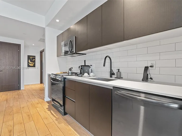 398 NE 5th St #3218 — Photo 2
