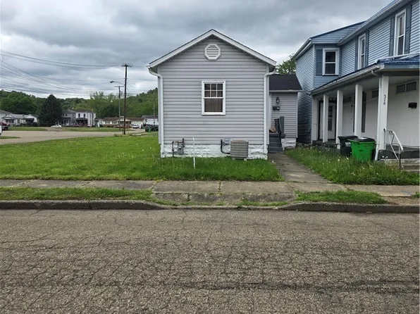 318 Bank St, Dennison, OH 44621