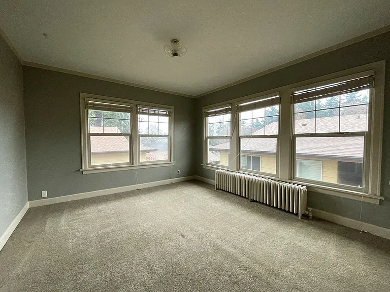 5514 NE Halsey St — Photo 17