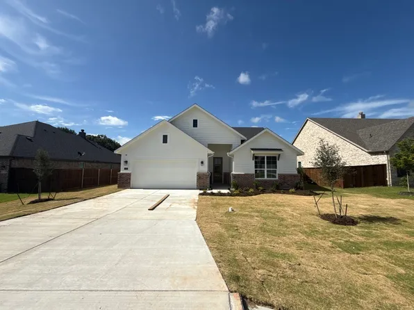 1124 Trinity Dr, Springtown, TX 76082