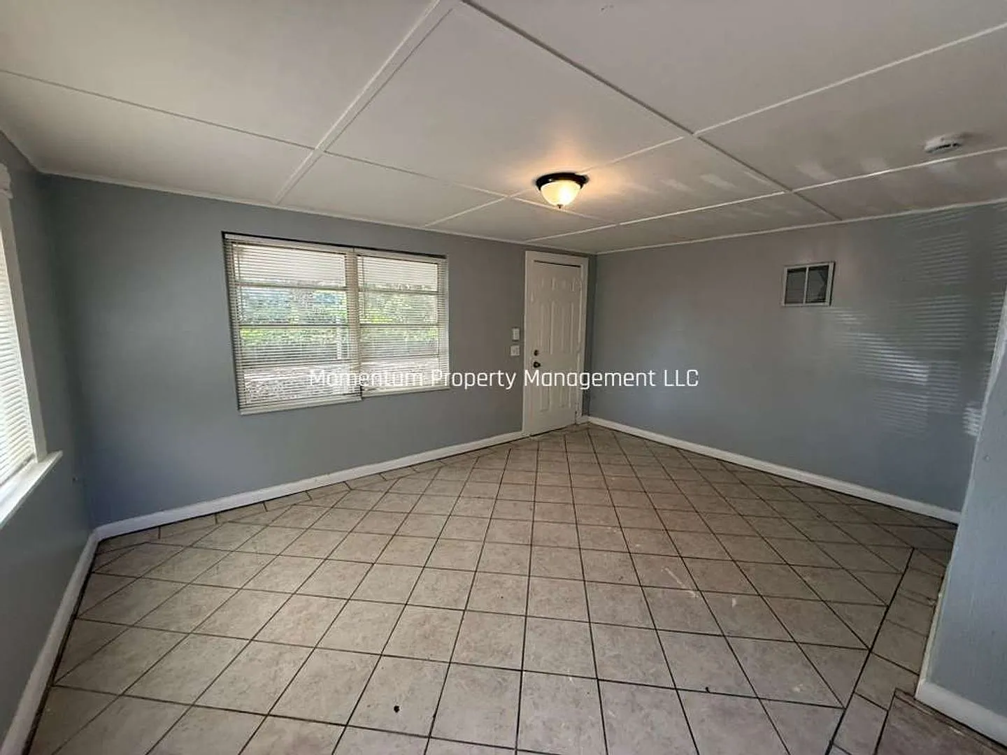 605 S. 70th St. Unit A-B — Photo 2