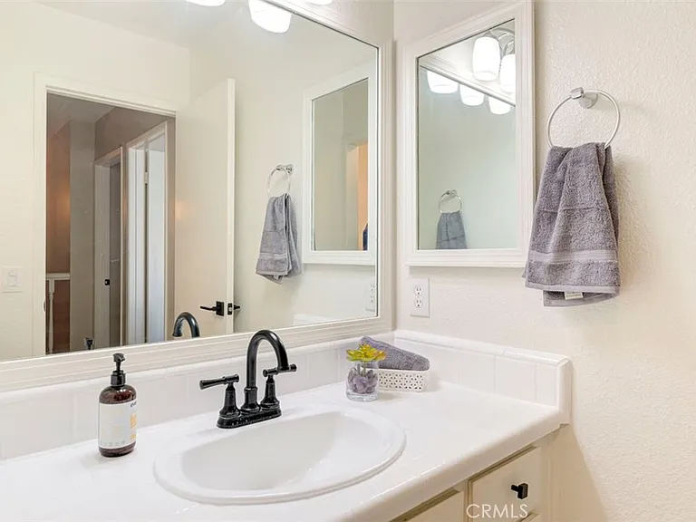 3341 Calle La Veta — Photo 34