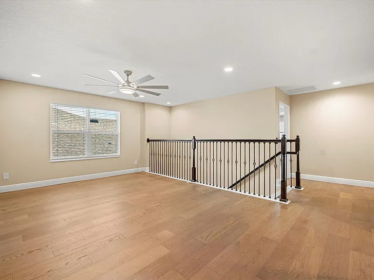 2049 Heart Lake Dr — Photo 19
