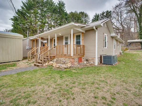 121 Coleman Rd, Hampton, TN 37658