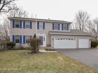 2955 Avalon Dr, Elgin, IL 60124