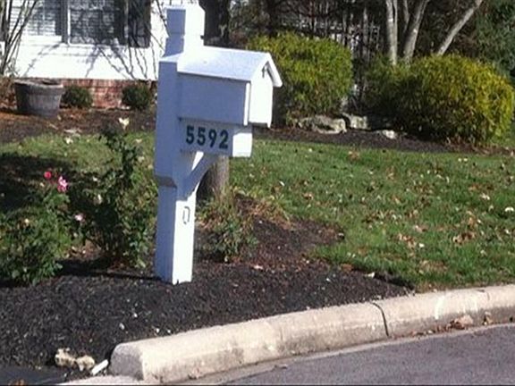 4th image of 5592 Twin Lakes Ct