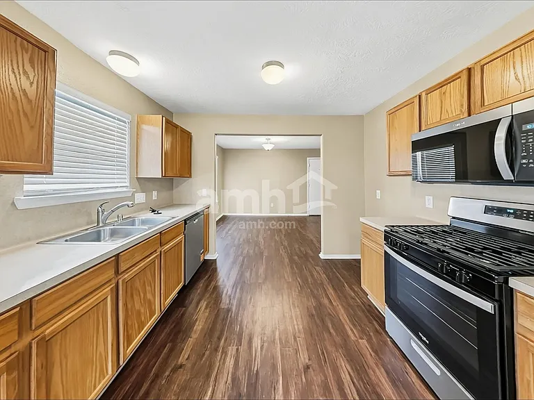 12702 Rio Quatro Dr — Photo 3