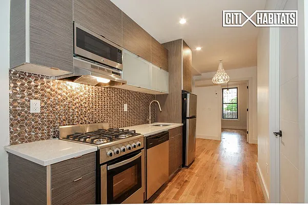 Rented by Citi Habitats | media 76