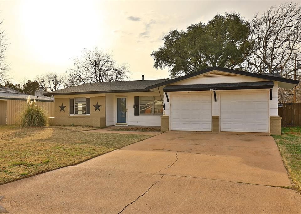 1st image of 1426 Rosewood Dr