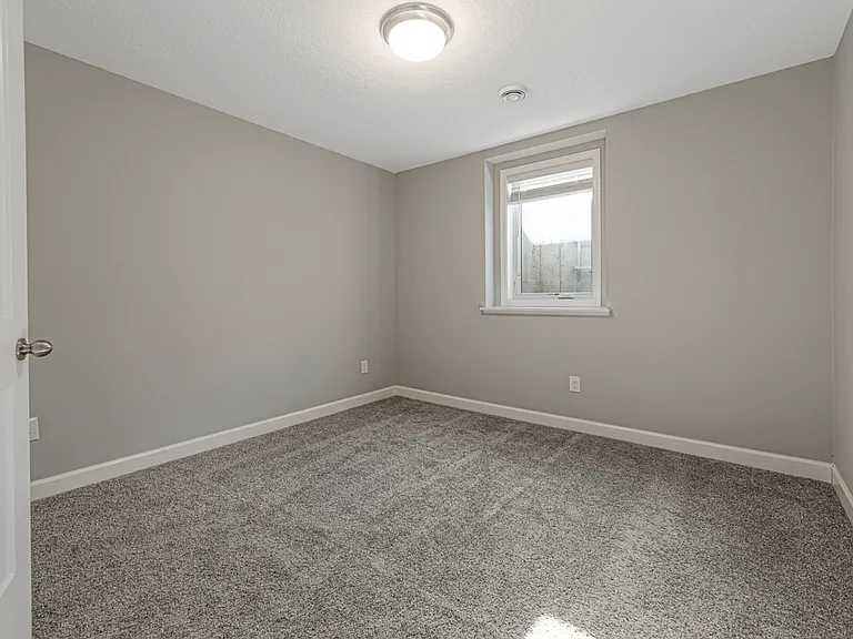 7285 Alvarado Ln N — Photo 28