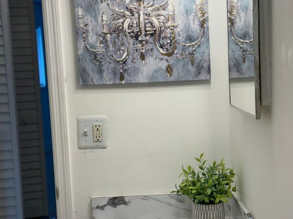 5204 Coronado Pkwy APT B