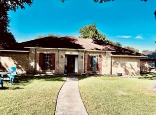 621 Granada Dr, Garland, TX 75043