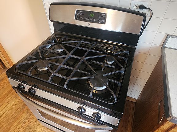 4th image of 6125 S Kostner Ave #1