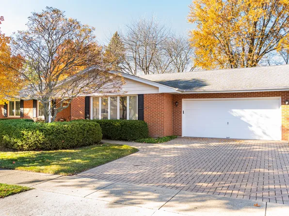 1531 Mayflower Dr, Dekalb, IL 60115