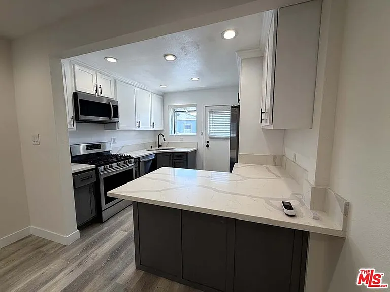 8818 Ramsgate Ave #8822-1/2 — Photo 5