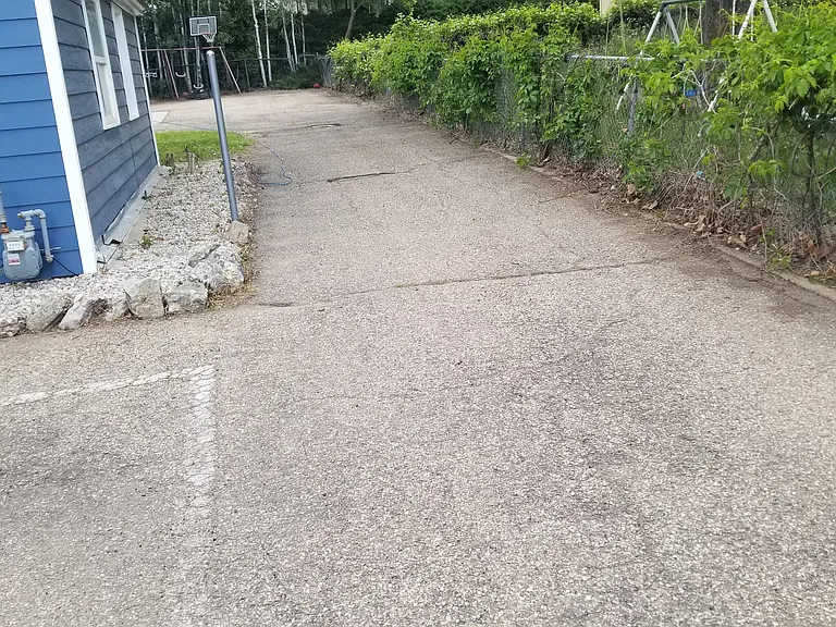 170 N Harrison Blvd — Photo 11