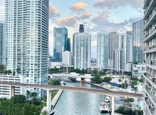 185 SW 7th St APT 1705, Miami, FL 33130