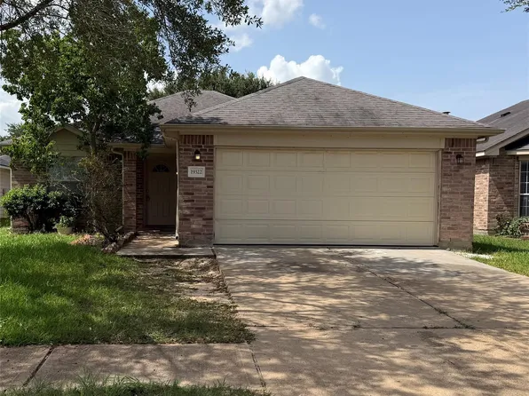 19322 Otter Trail Ct, Katy, TX 77449