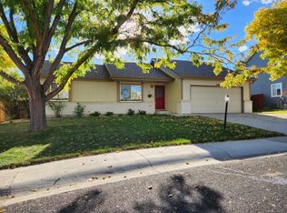 596 Sunwood Dr, Loveland, CO 80538