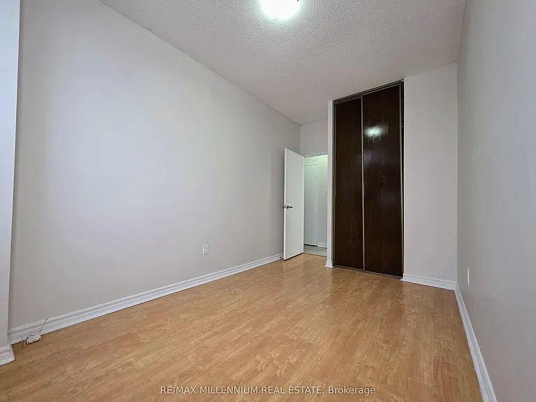 175 Hilda Ave #102 — Photo 24