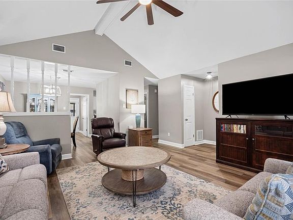 2nd image of 6930 Ching Lynch Rd