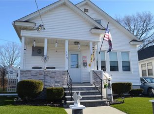 729 River Ave, Providence, RI 02908