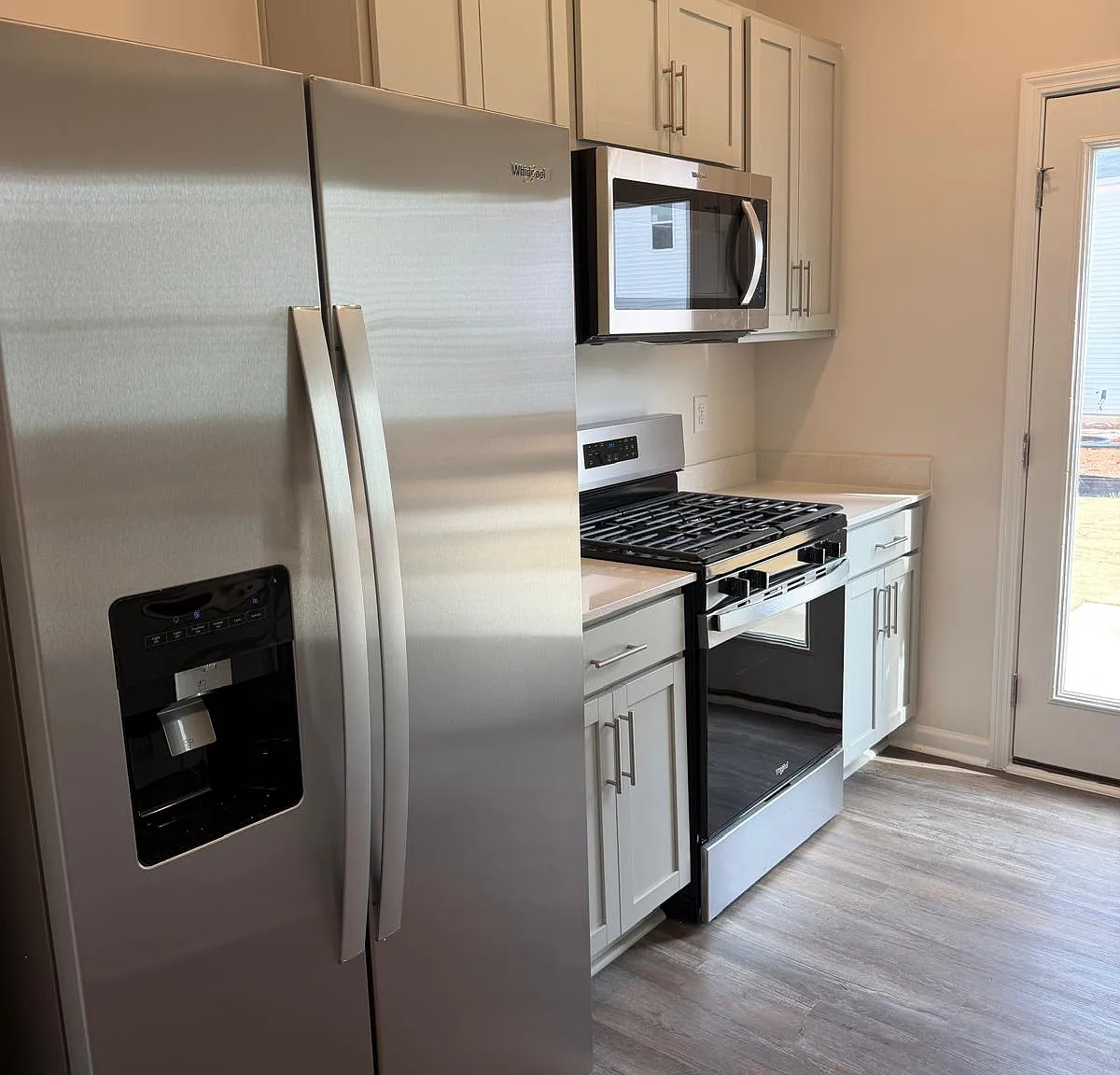 3 bed, 1416 sqft, $1,595 — Photo 4