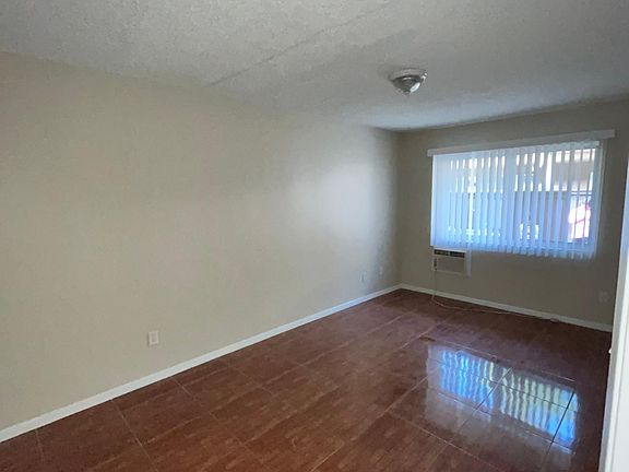 4th image of 9040 Ramona St