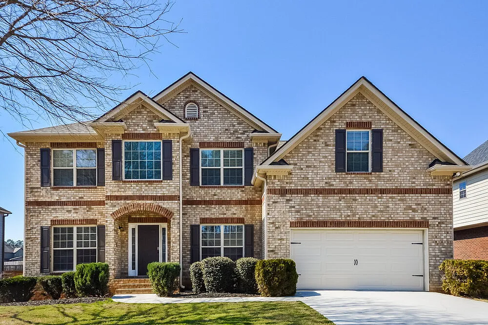 5 bed, 3.5 bath, 3803 sqft, $3,555 — Photo 1