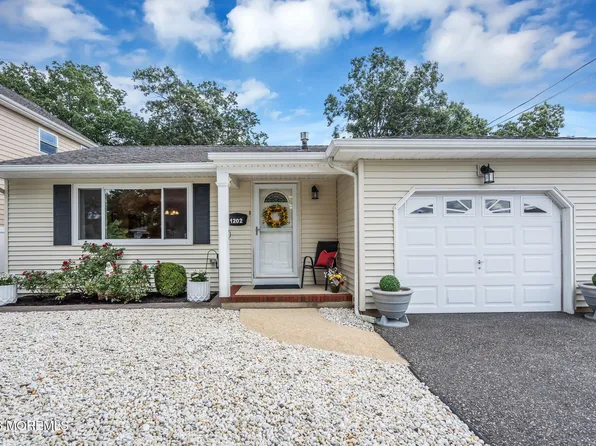 1202 Northstream Parkway, Point Pleasant, NJ 08742