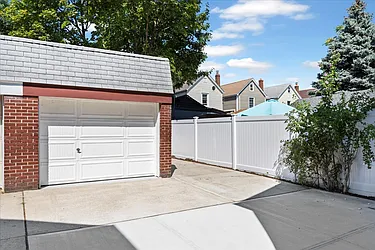 Sold by Trusted Property Advisors Corp