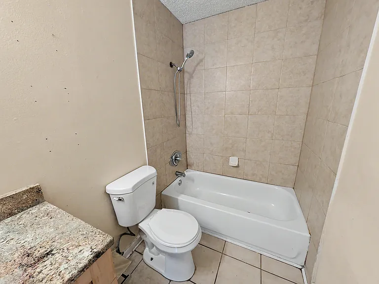 1007 Winton Ave #A — Photo 10