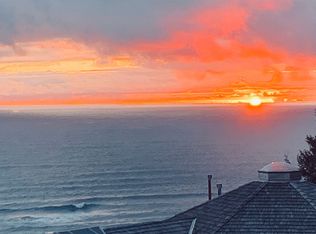 6545 NE Port Dr, Lincoln City, OR