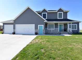 4854 6th St S, Moorhead, MN