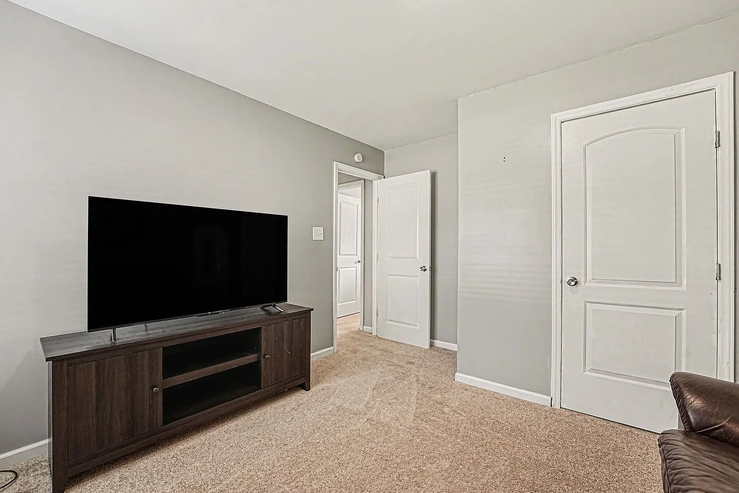 2 bed, 2.0 bath, 1248 sqft, $4,244 — Photo 4