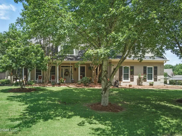 6280 Spring Hill Dr, Olive Branch, MS 38654