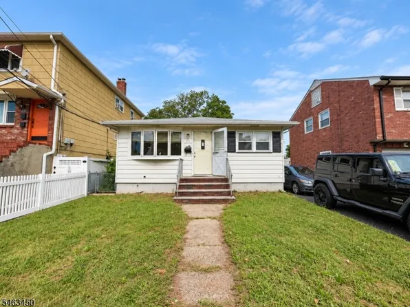 1406 Bower St, Linden, NJ 07036