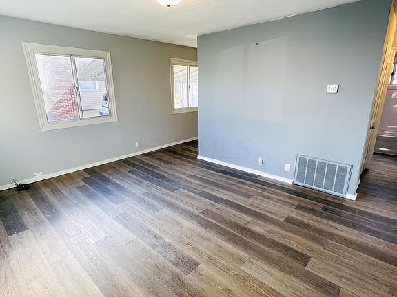 3rd image of 763 Windsor St