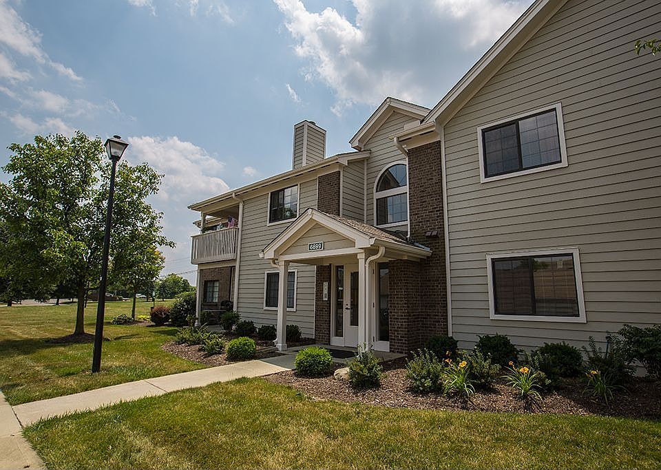 2nd image of 6699 Meadow Creek Dr Unit 104