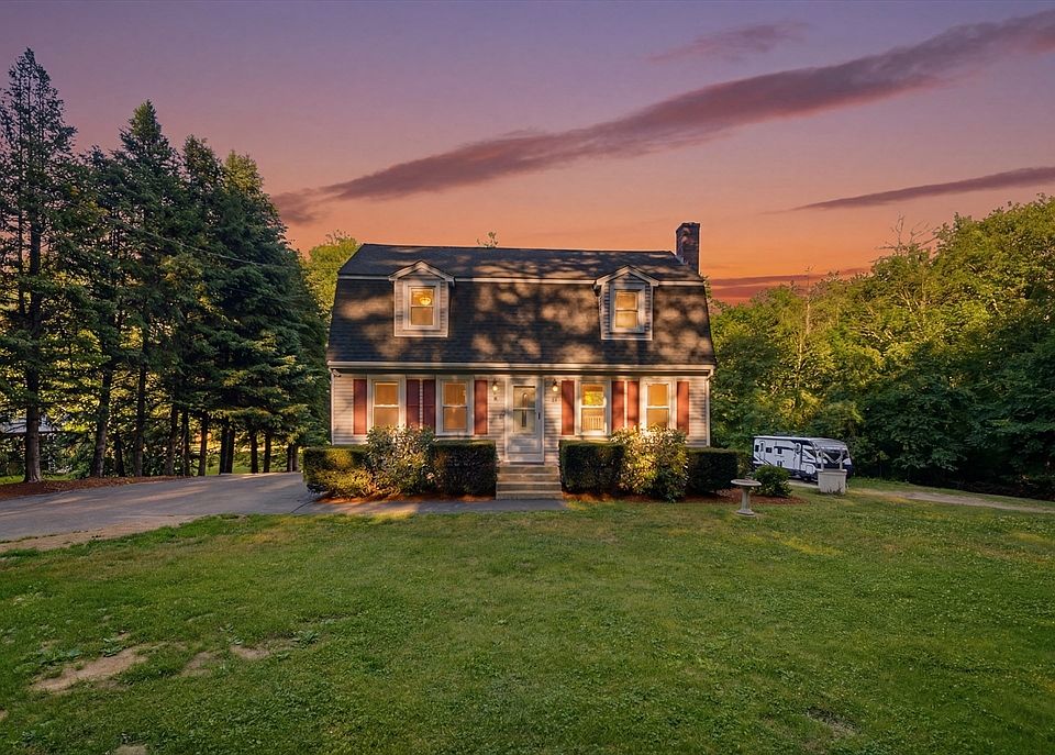 1st image of 64 Saddle Hill Rd