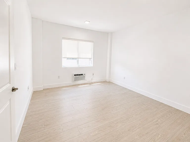6918 Bay Dr — Photo 15