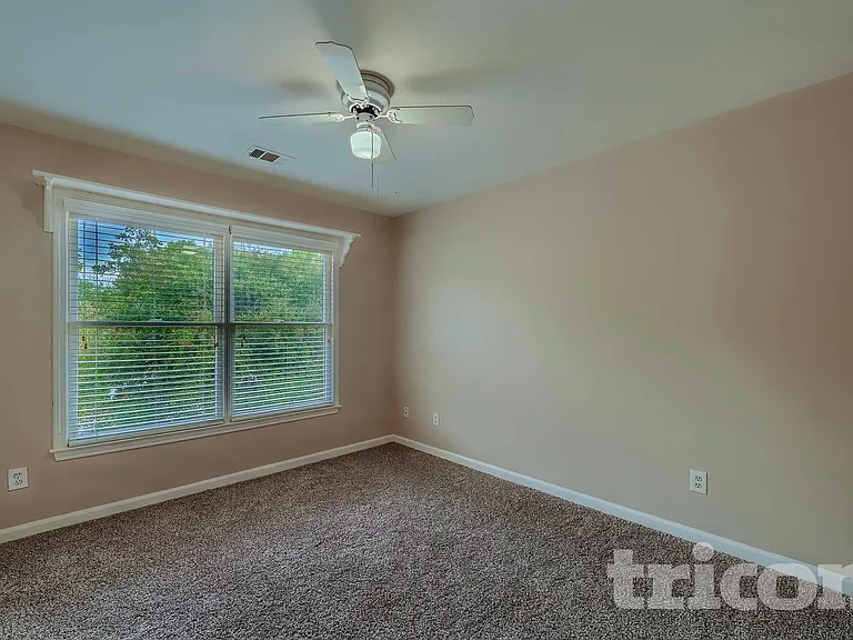 185 Gainford Ct — Photo 7
