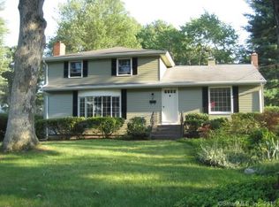 29 Donna Ln, Bristol, CT 06010