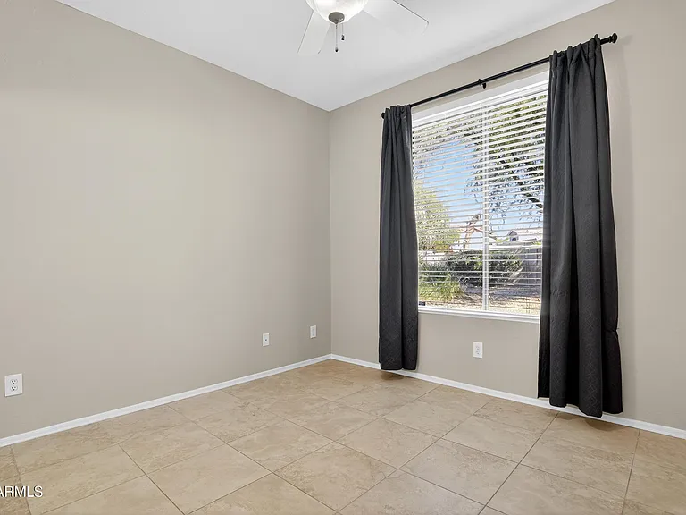 4302 E Mossman Rd — Photo 53