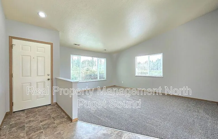 1414 128th Dr NE — Photo 3