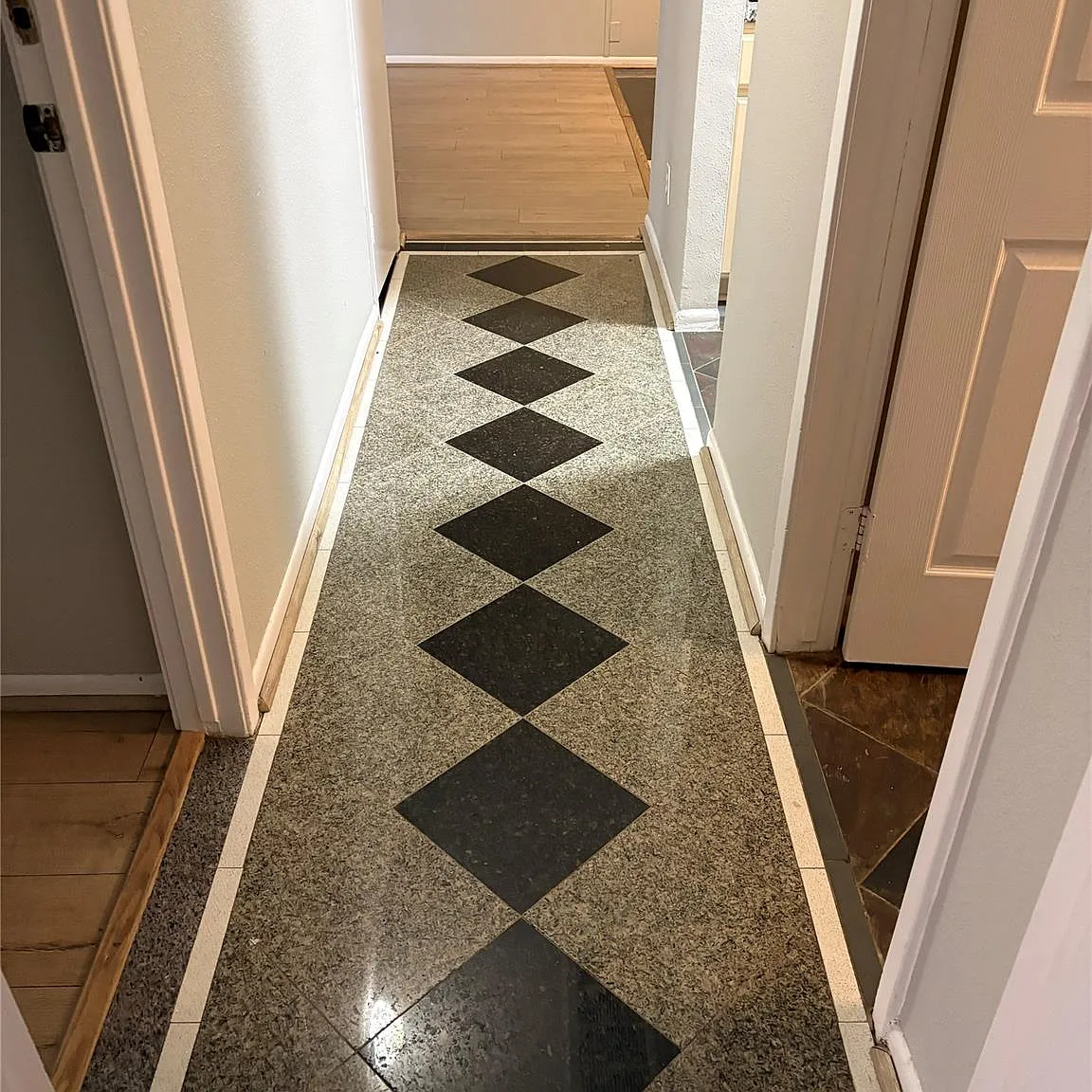 2 bed, 1.0 bath, $1,200 — Photo 2