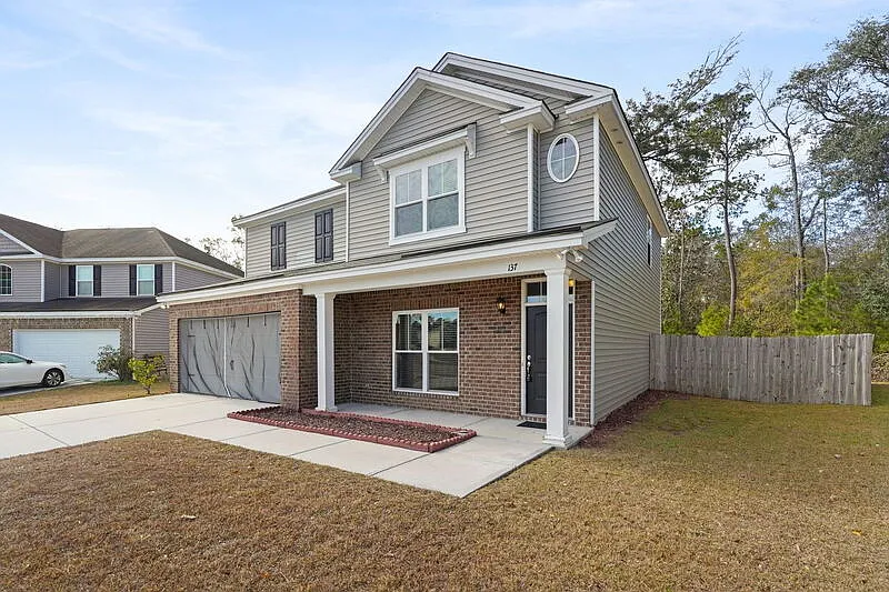 4 bed, 3.0 bath, 2239 sqft, $2,425 — Photo 4